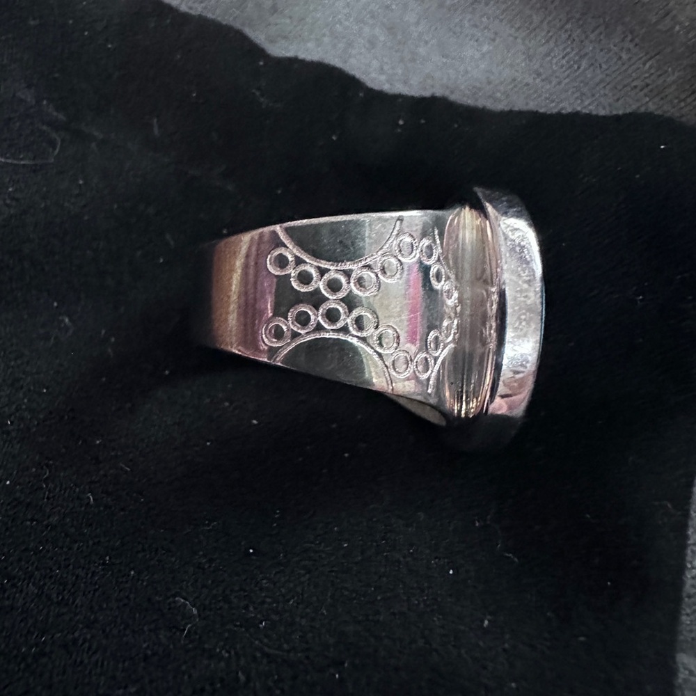 Honeycomb design turquoise ring in sterling silver by Jay King - Picture 10 of 14